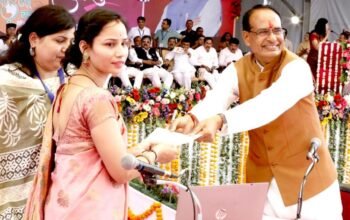 ladli_behna_yojna-sixteen_nine